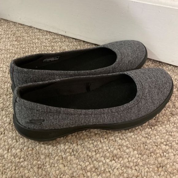 Sketchers Flats (Heather Grey) - Womens US 8 - Picture 1 of 6